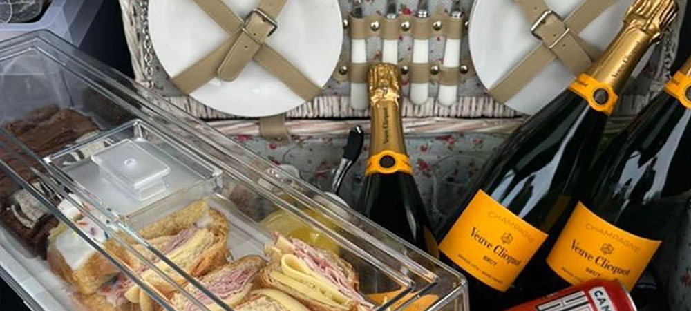 Hospitality horse box trailer